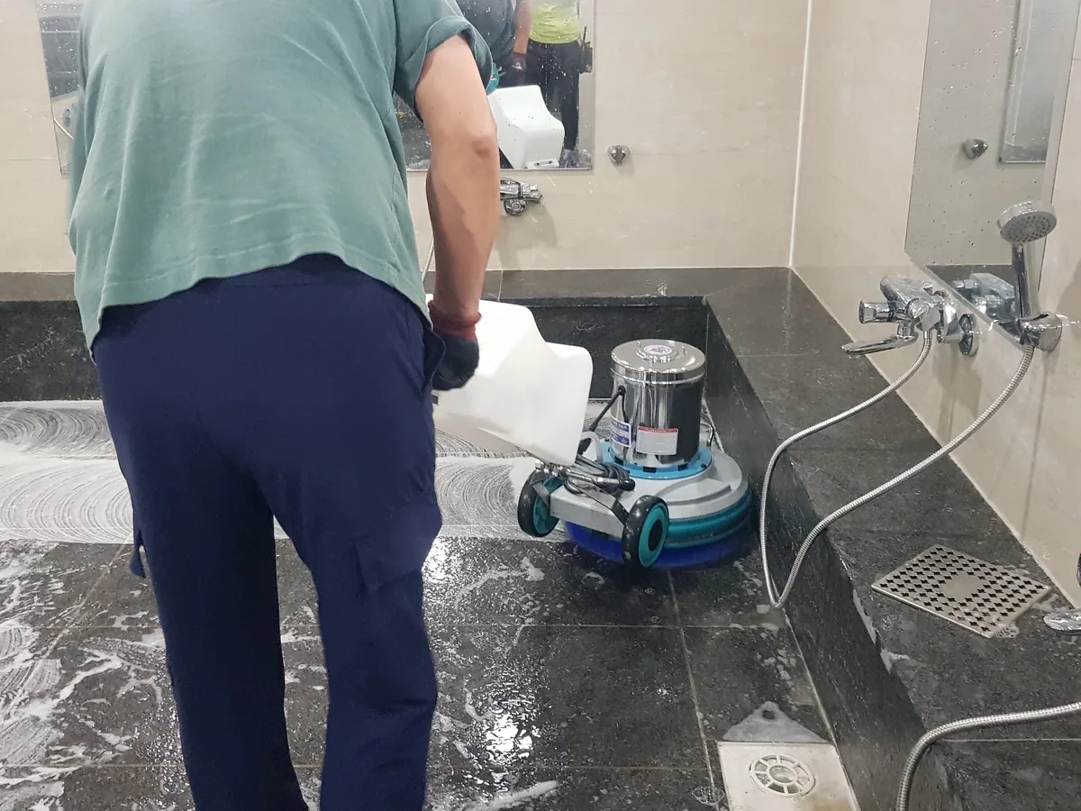 영덕군 병곡면 찜질방 수전·샤워기 건식 사우나 위생청소 사례 - 행진크린
